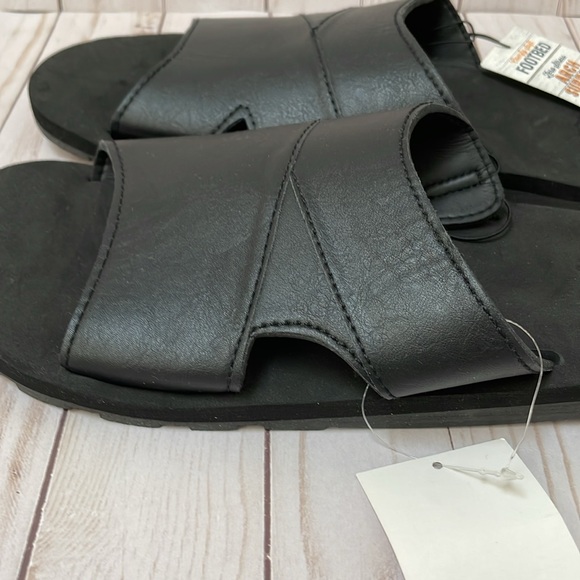 Men's Shoes - Picture 5 of 7